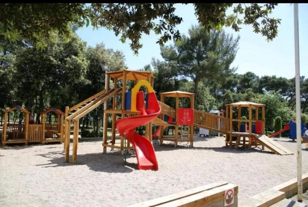 Mobile Home Anamari Biograd na Moru 0*,